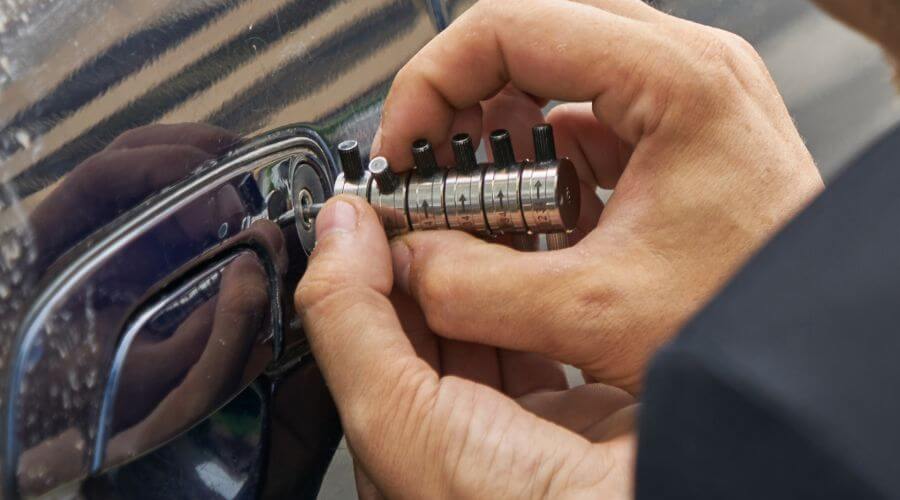 Professional New roof installation in Aberdeen, OH